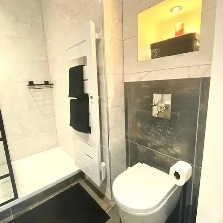 *superbe Moderne* דירה